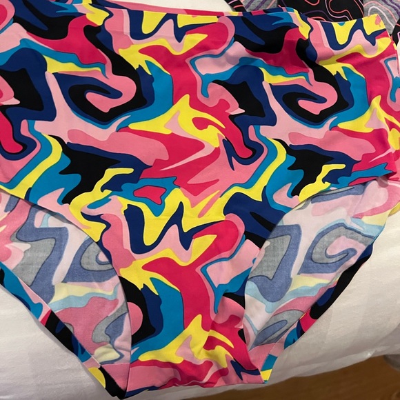 7 pair NEW High waisted Cheekies sz L - Picture 5 of 6